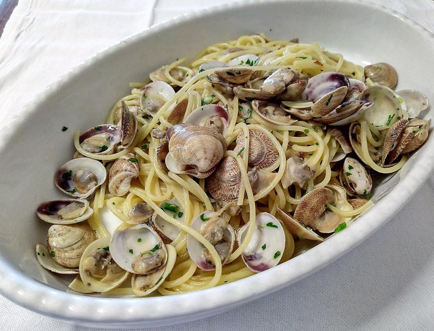 Hotel Ristorante Il Grillo 아쿠아비바 피세나 외부 사진